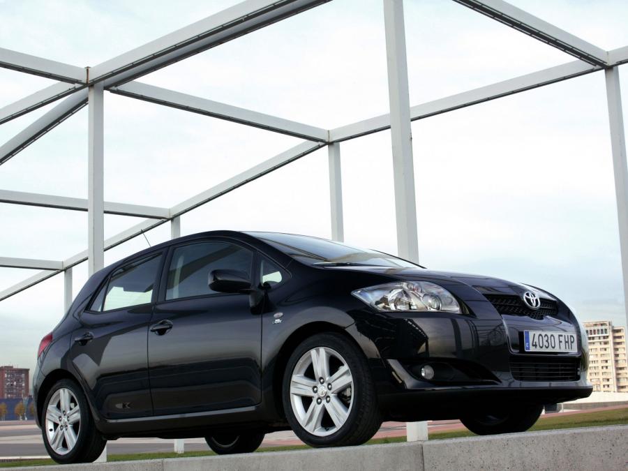  Toyota Auris 5-Door 2007 года  (фото 20 из 30)